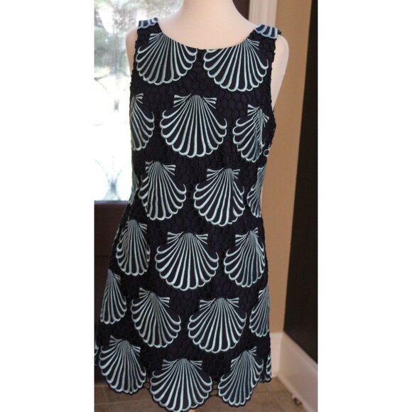 Lilly Pulitzer Delia Scalloped Hem Shells Shift Dress Size 10 - Picture 1 of 10